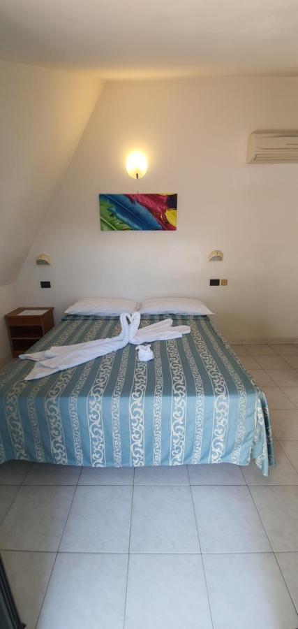 Hotel Vela Azzurra Rimini Exterior photo
